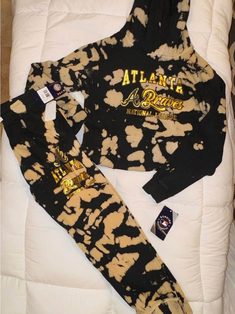 MLB Atlanta Braves Kids Tie-Dye Hoodie & Jogger Set - Black & Tan